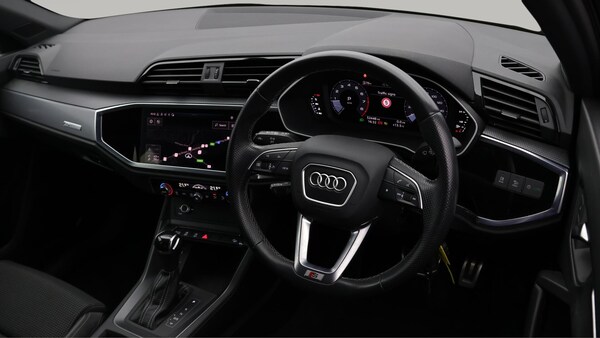 Used Audi Q3 2022 for sale - 76306601: Photo 10
