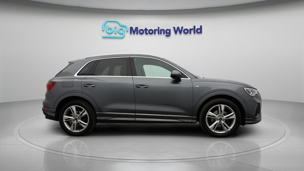 Used Audi Q3 2022 for sale - 76306601: Photo 9