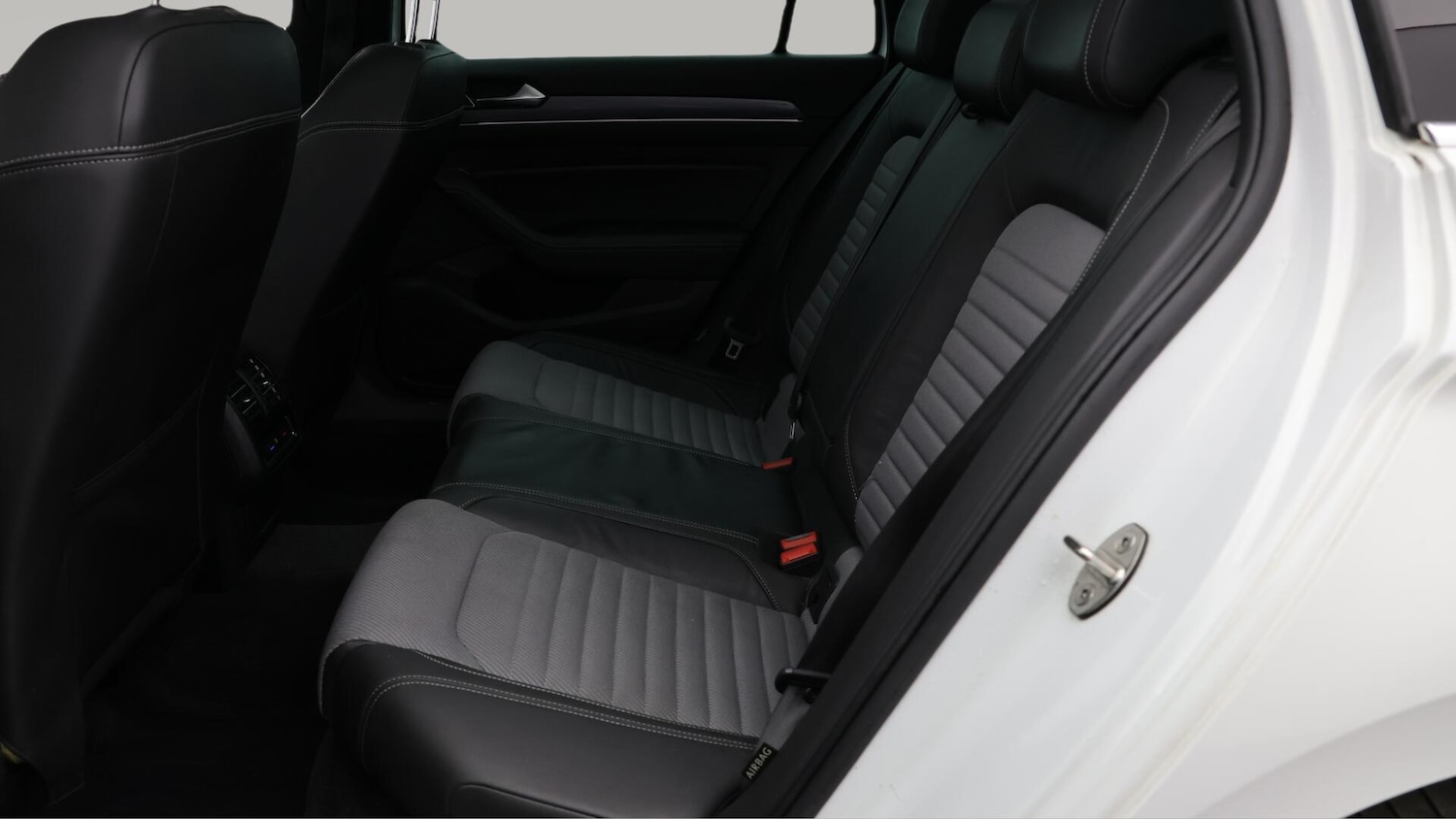 Used Volkswagen Passat 2018 for sale - 76499916: Photo 17