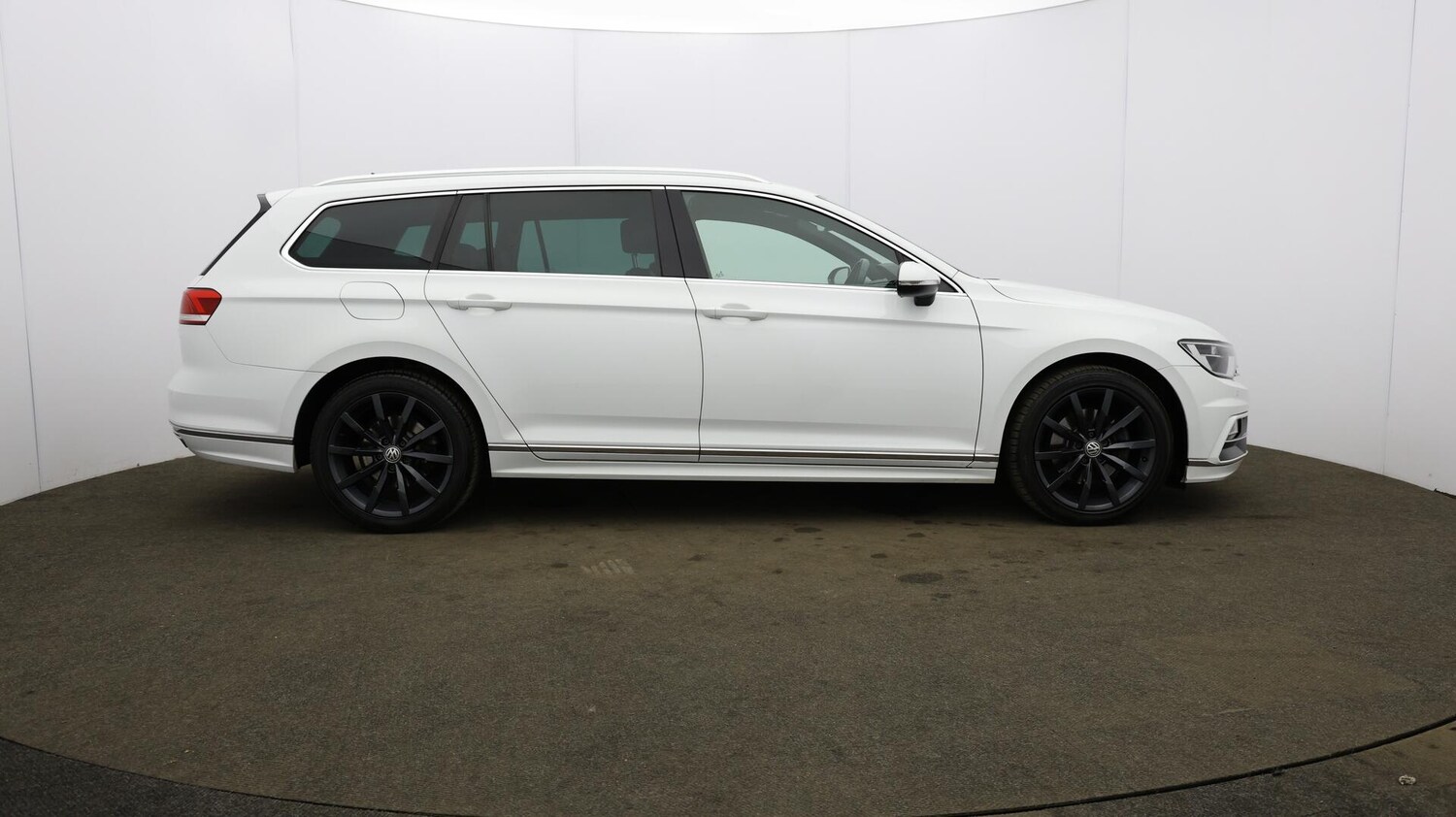 Used Volkswagen Passat 2018 for sale - 76499916: Photo 56