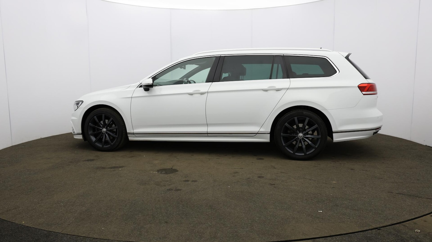 Used Volkswagen Passat 2018 for sale - 76499916: Photo 72