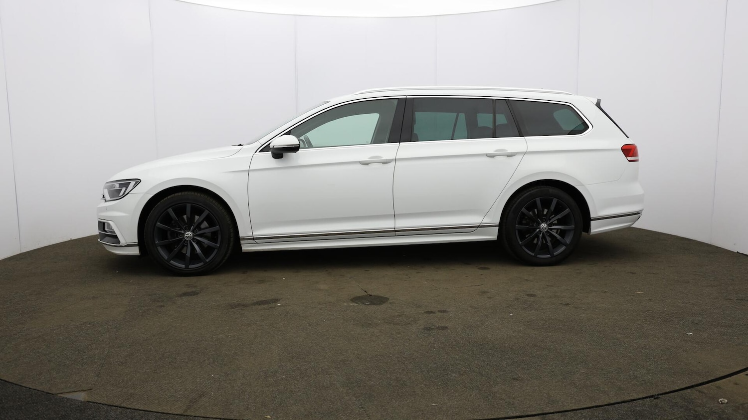 Used Volkswagen Passat 2018 for sale - 76499916: Photo 74