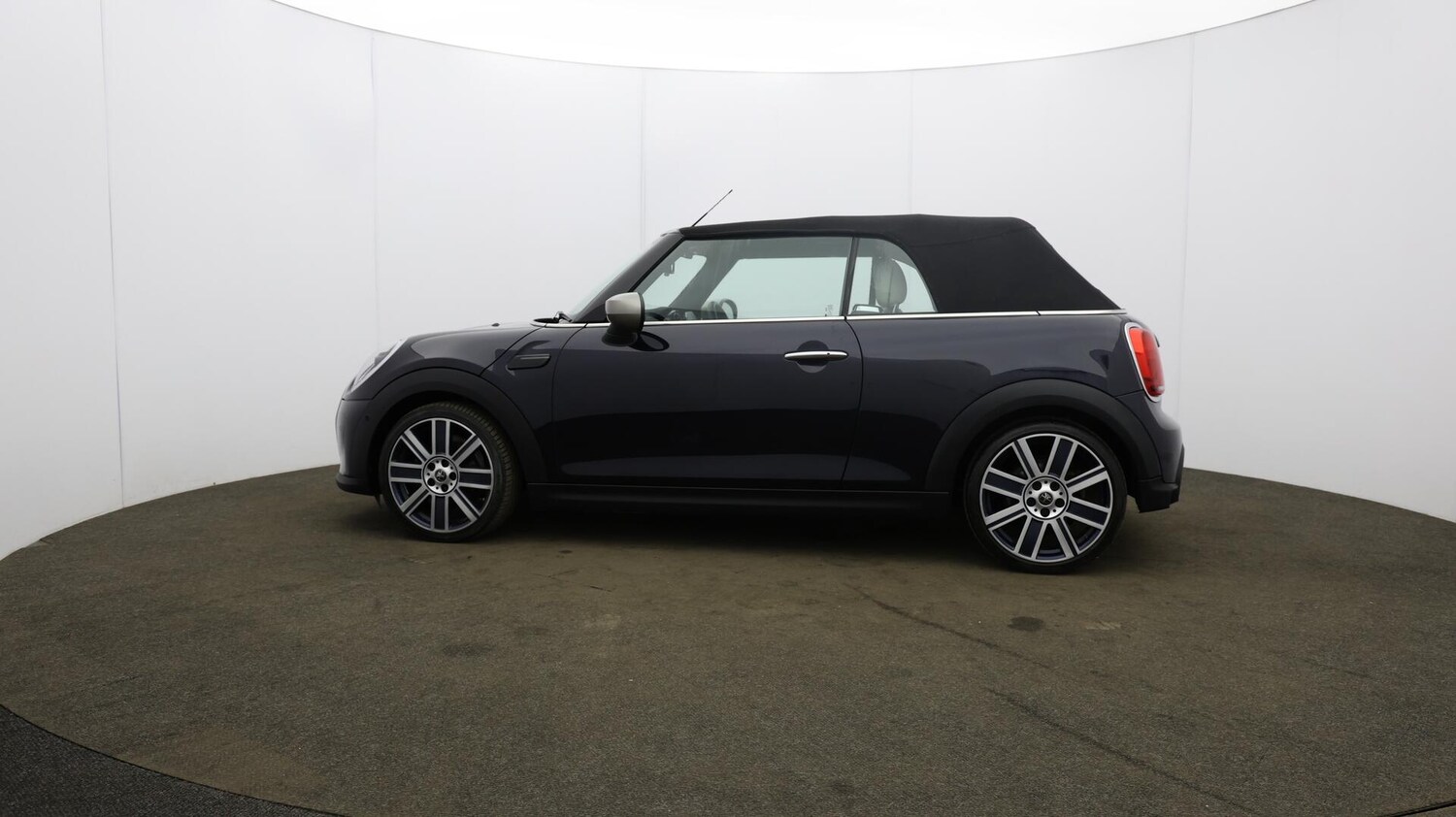 Used MINI Convertible 2021 for sale - 76013200: Photo 71
