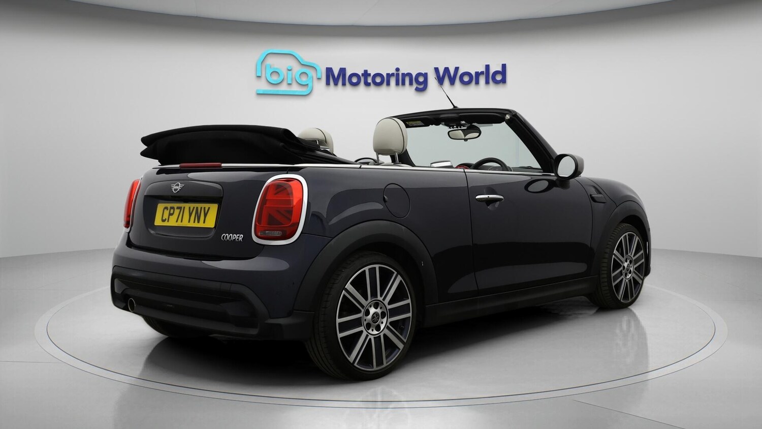 Used MINI Convertible 2021 for sale - 76013200: Photo 8