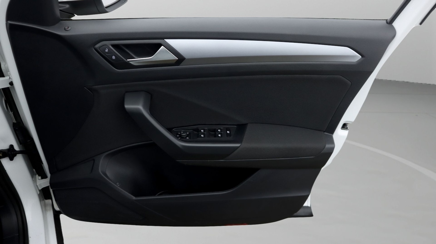 Used Volkswagen T-Roc 2022 for sale - 77931874: Photo 15