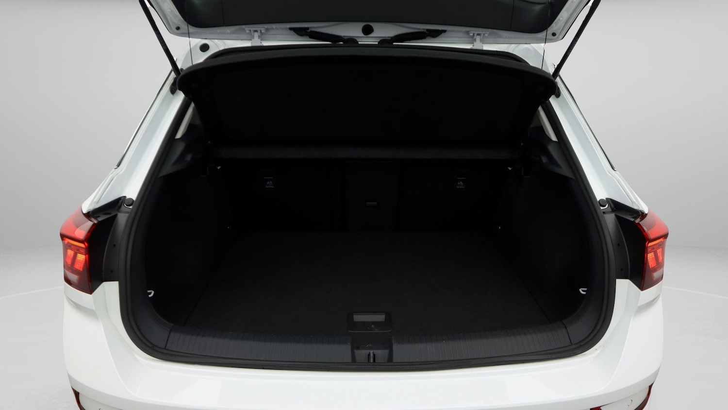 Used Volkswagen T-Roc 2022 for sale - 77931874: Photo 17