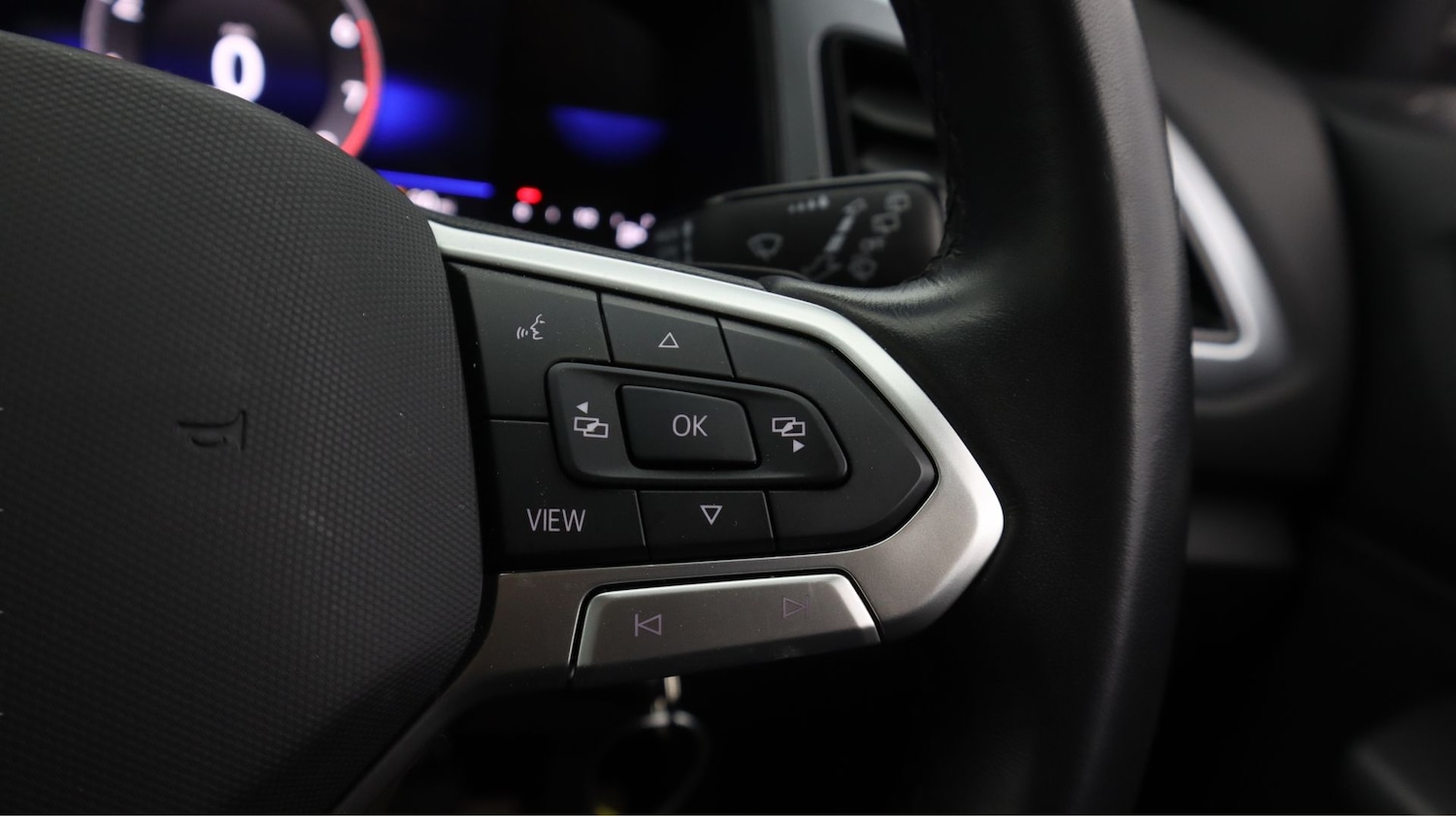 Used Volkswagen T-Roc 2022 for sale - 77931874: Photo 22