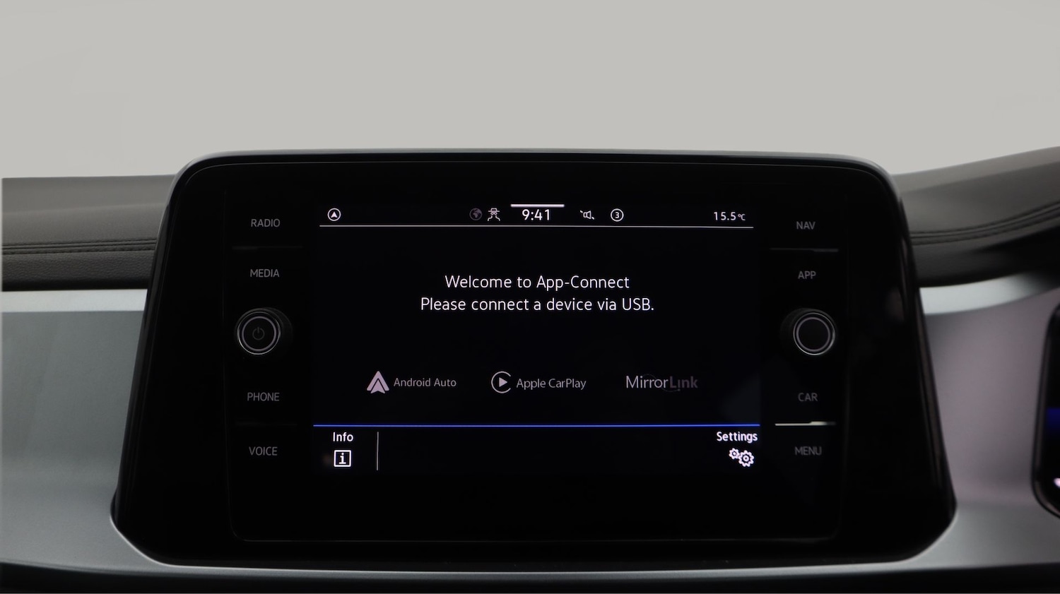 Used Volkswagen T-Roc 2022 for sale - 77931874: Photo 23