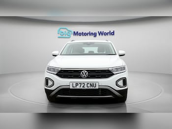 Used Volkswagen T-Roc 2022 for sale - 77931874: Photo