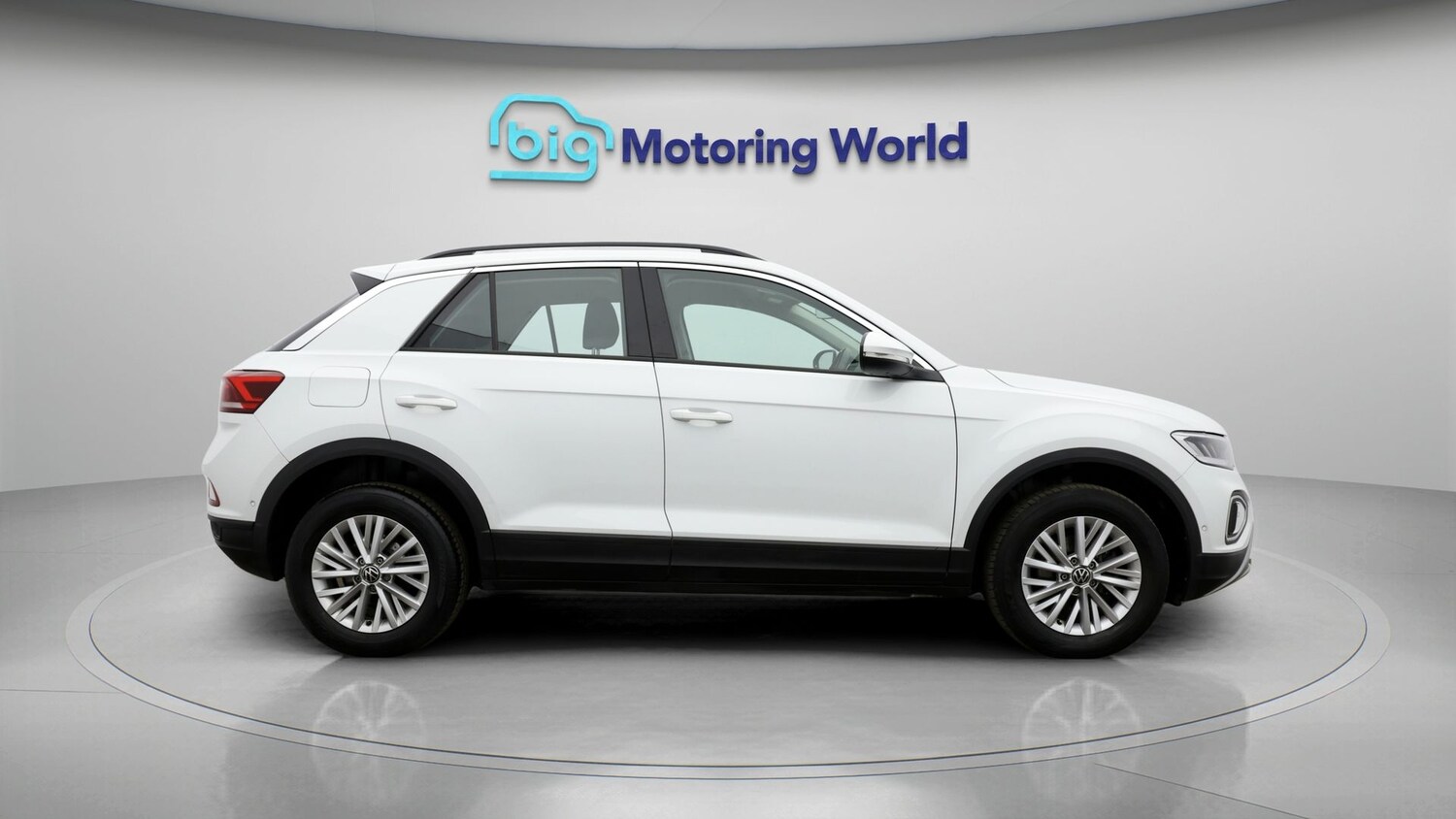 Used Volkswagen T-Roc 2022 for sale - 77931874: Photo 8