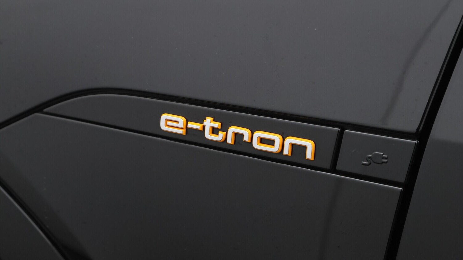 Used Audi e-tron 2022 for sale - 76527800: Photo 21