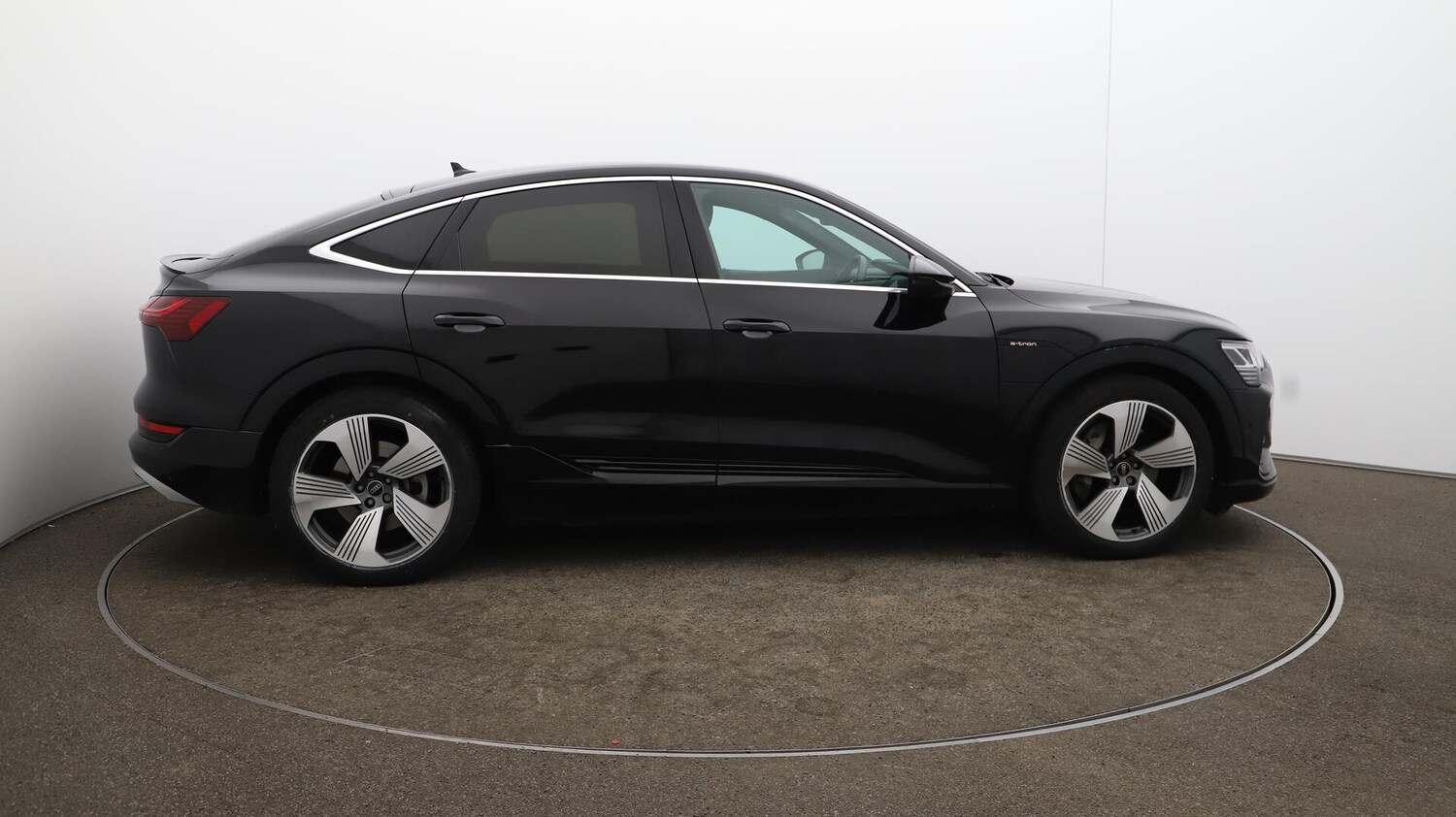 Used Audi e-tron 2022 for sale - 76527800: Photo 52