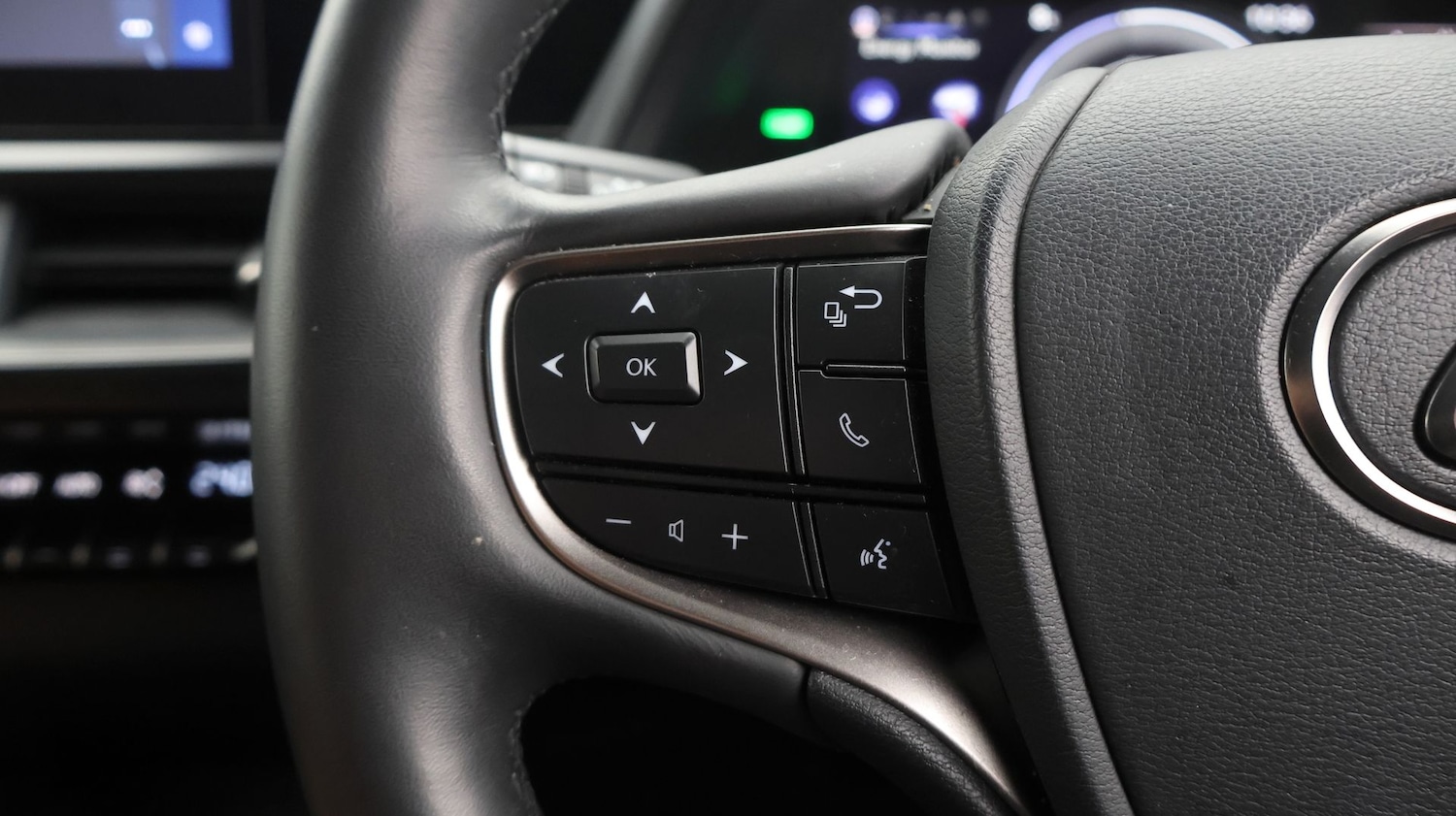 Used Lexus UX 2023 for sale - 77181584: Photo 24