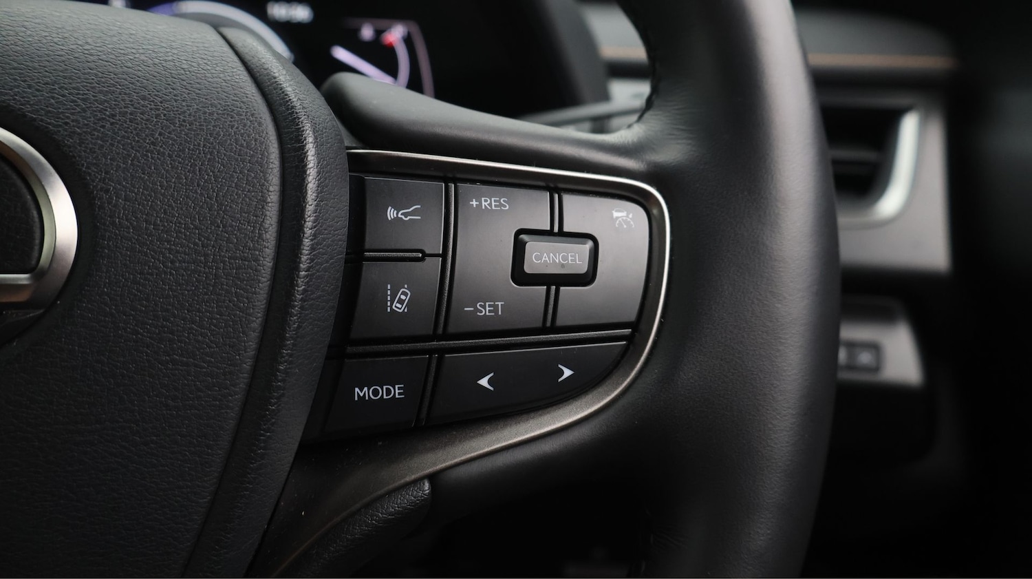 Used Lexus UX 2023 for sale - 77181584: Photo 25