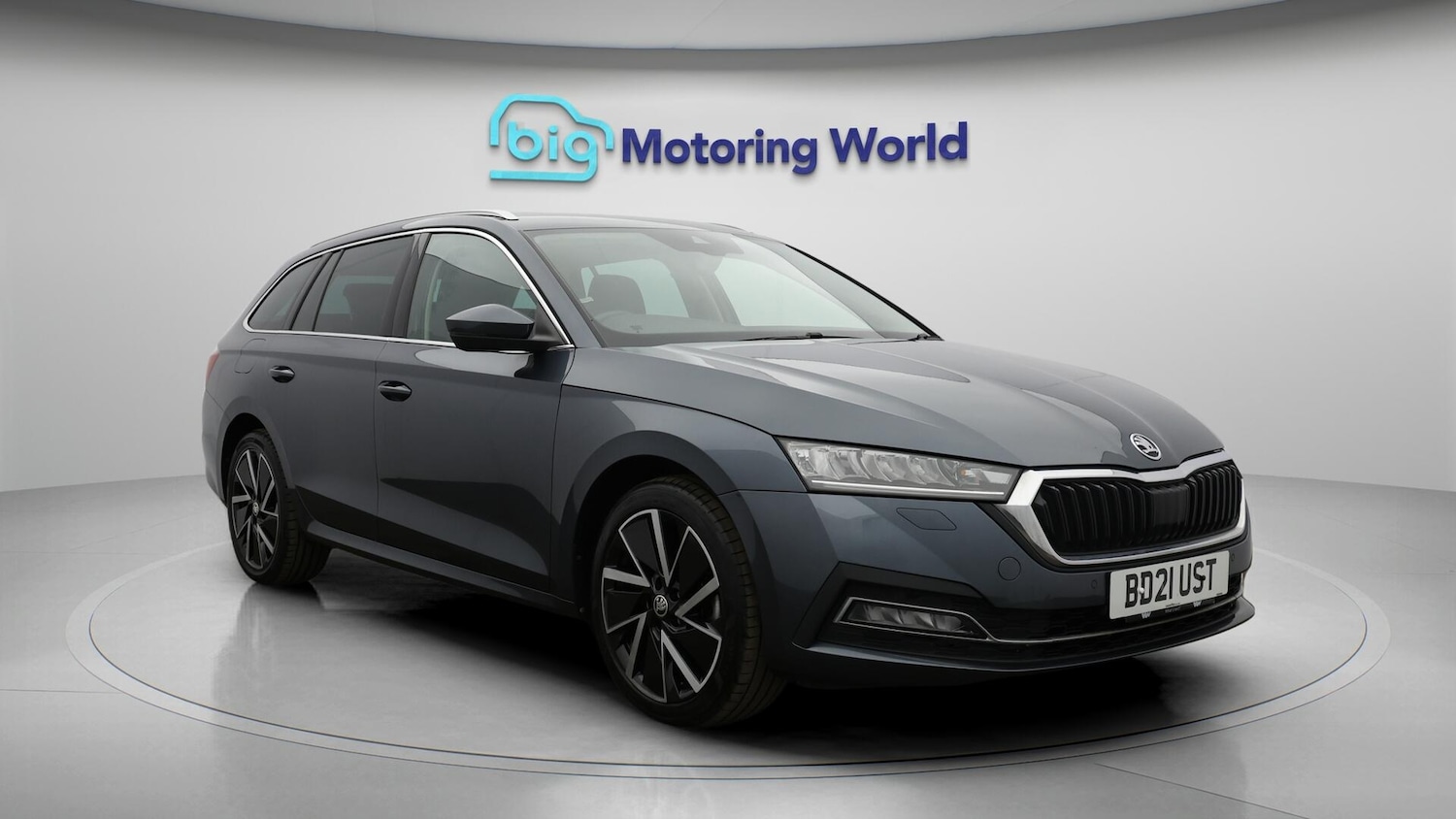 Used Skoda Octavia 2021 for sale - 76472131: Photo 2