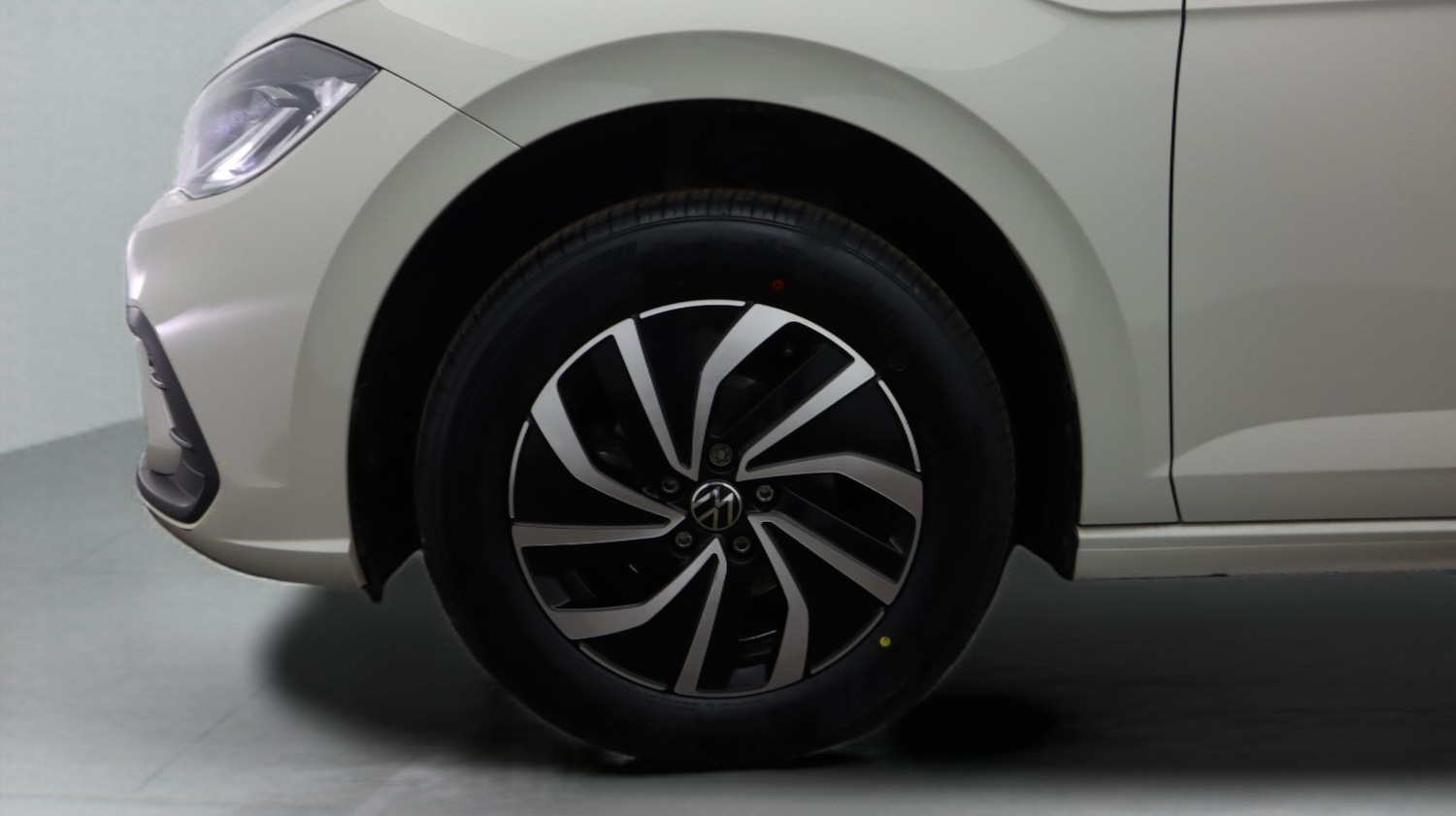 Used Volkswagen Polo 2024 for sale - 77355103: Photo 18