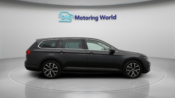 Used Volkswagen Passat for sale - 76238620: Photo 9