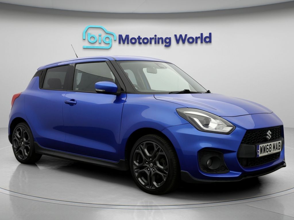 Used Suzuki Swift 2018 for sale - 76875915: Photo 1