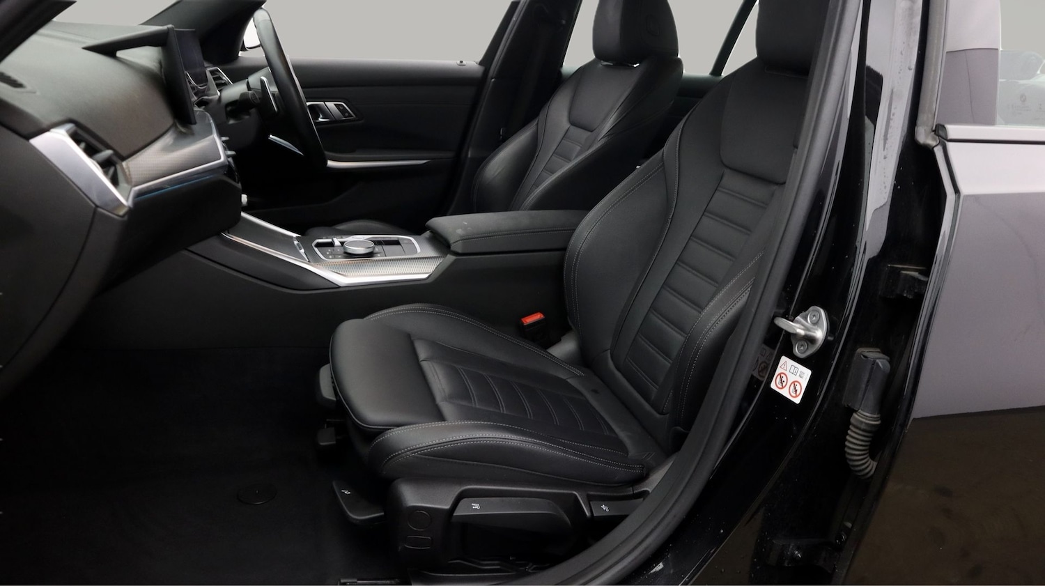 Used BMW 3 Series 2023 for sale - 77877228: Photo 14