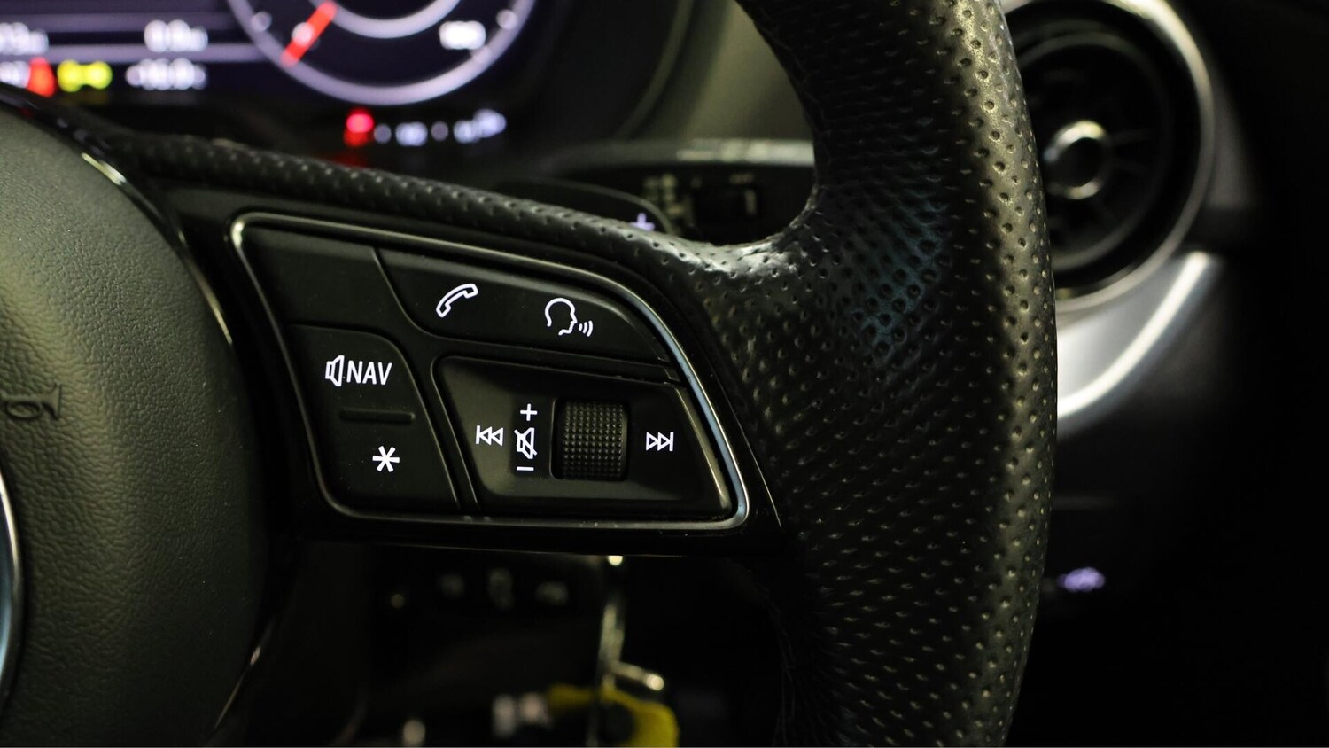 Used Audi Q2 2021 for sale - 76485498: Photo 25