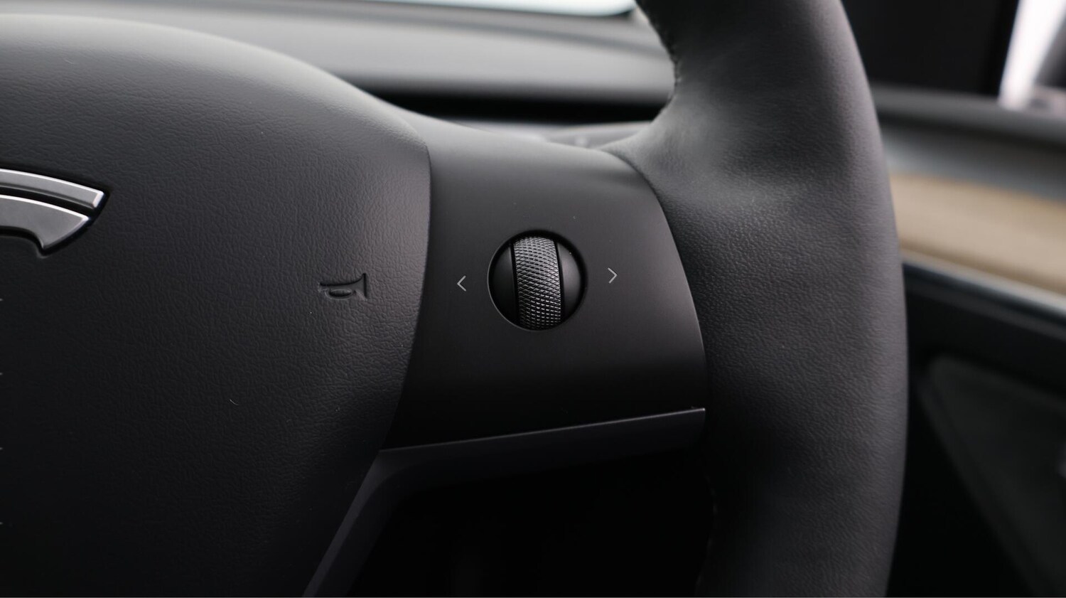 Used Tesla Model Y for sale - 76727849: Photo 27