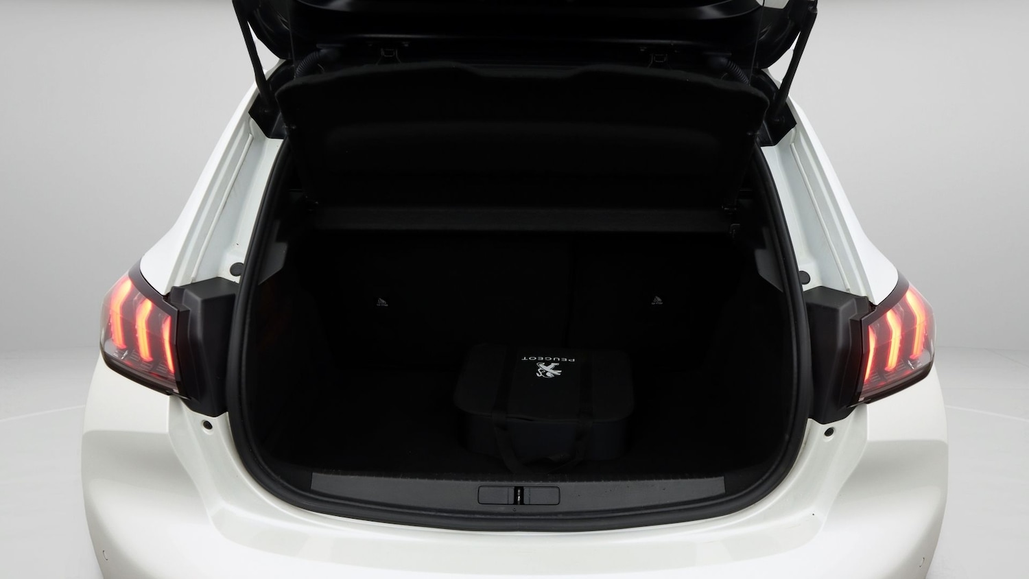 Used Peugeot 208 2020 for sale - 77747622: Photo 17