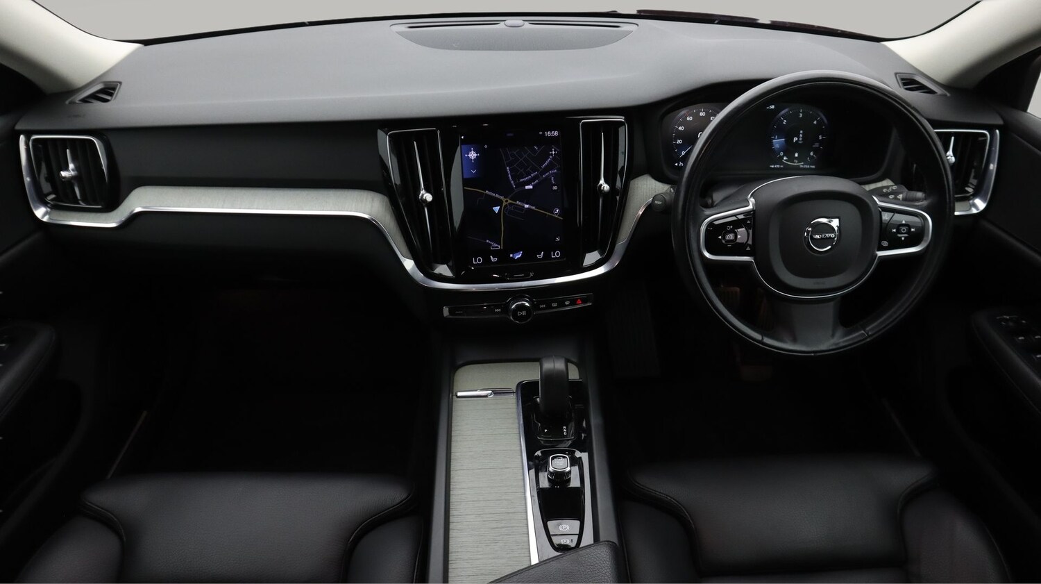 Used Volvo V60 2021 for sale - 78171662: Photo 13