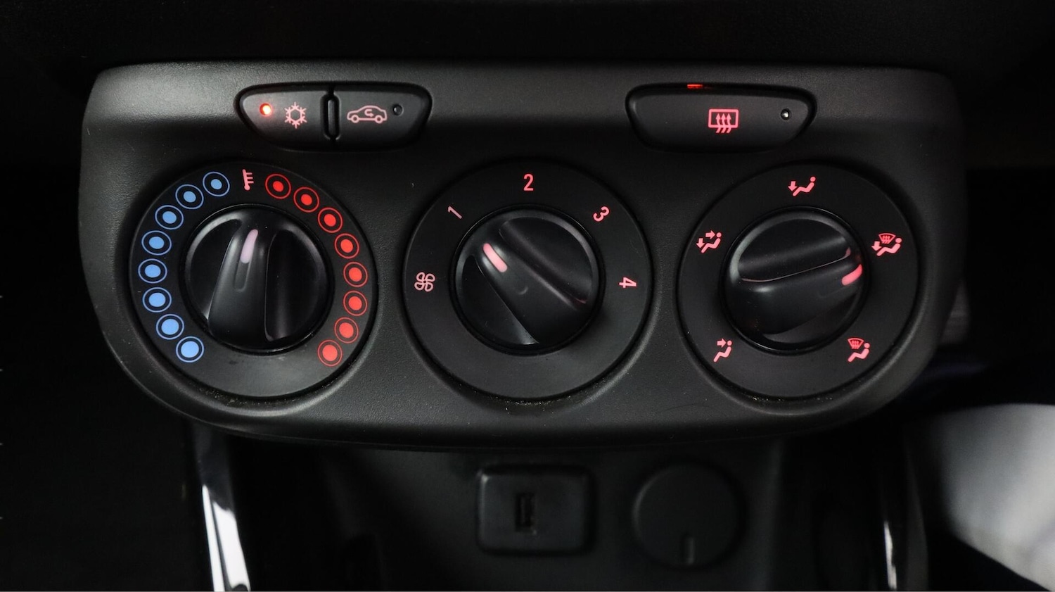 Used Vauxhall ADAM 2019 for sale - 76772116: Photo 13