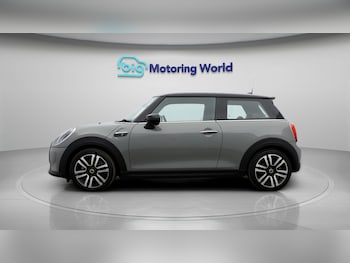 Used MINI Electric Hatch 2022 for sale - 79198196: Photo