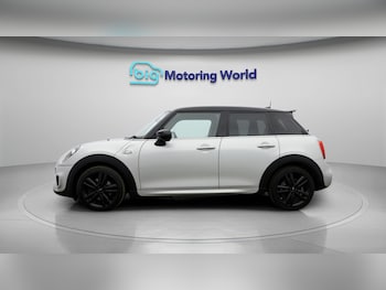 Used MINI Hatch 2019 for sale - 79091783: Photo