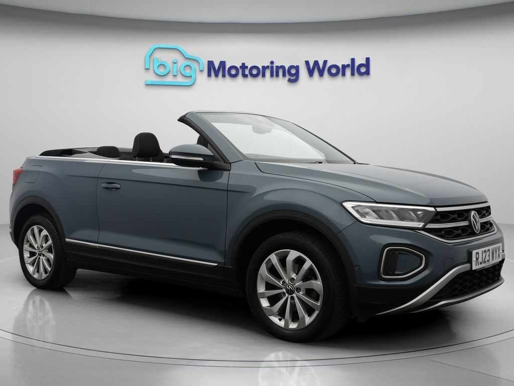 Used Volkswagen T-Roc 2023 for sale - 77136350: Photo 1