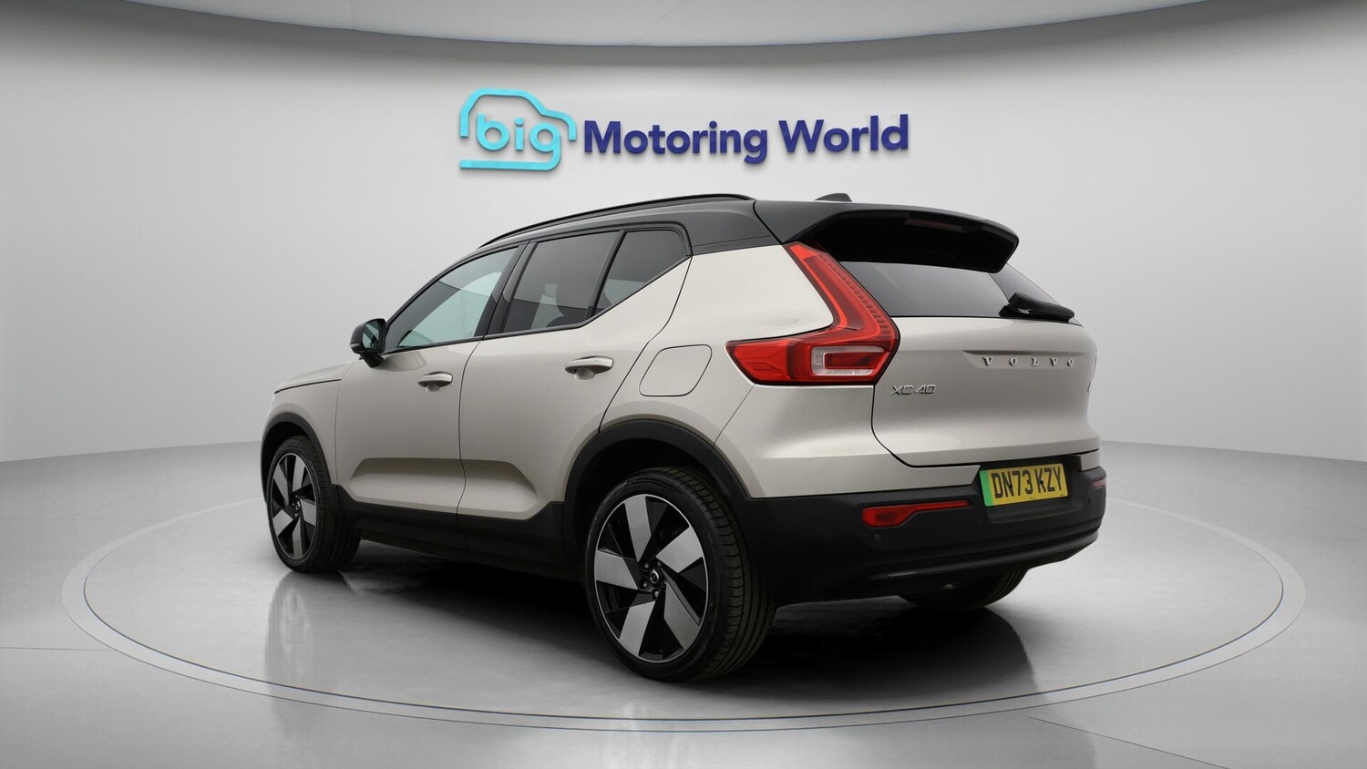 Used Volvo XC40 for sale - 76735089: Photo 6