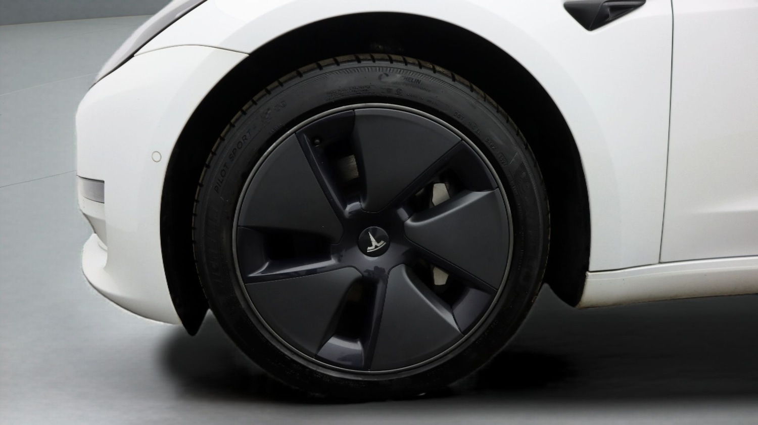 Used Tesla Model 3 2021 for sale - 77261799: Photo 18