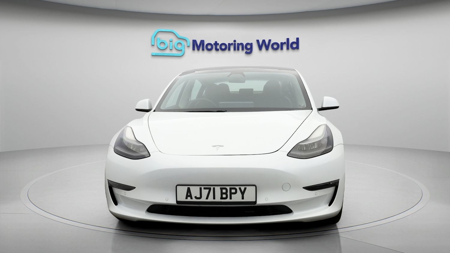 Used Tesla Model 3 2021 for sale - 77261799: Photo 2