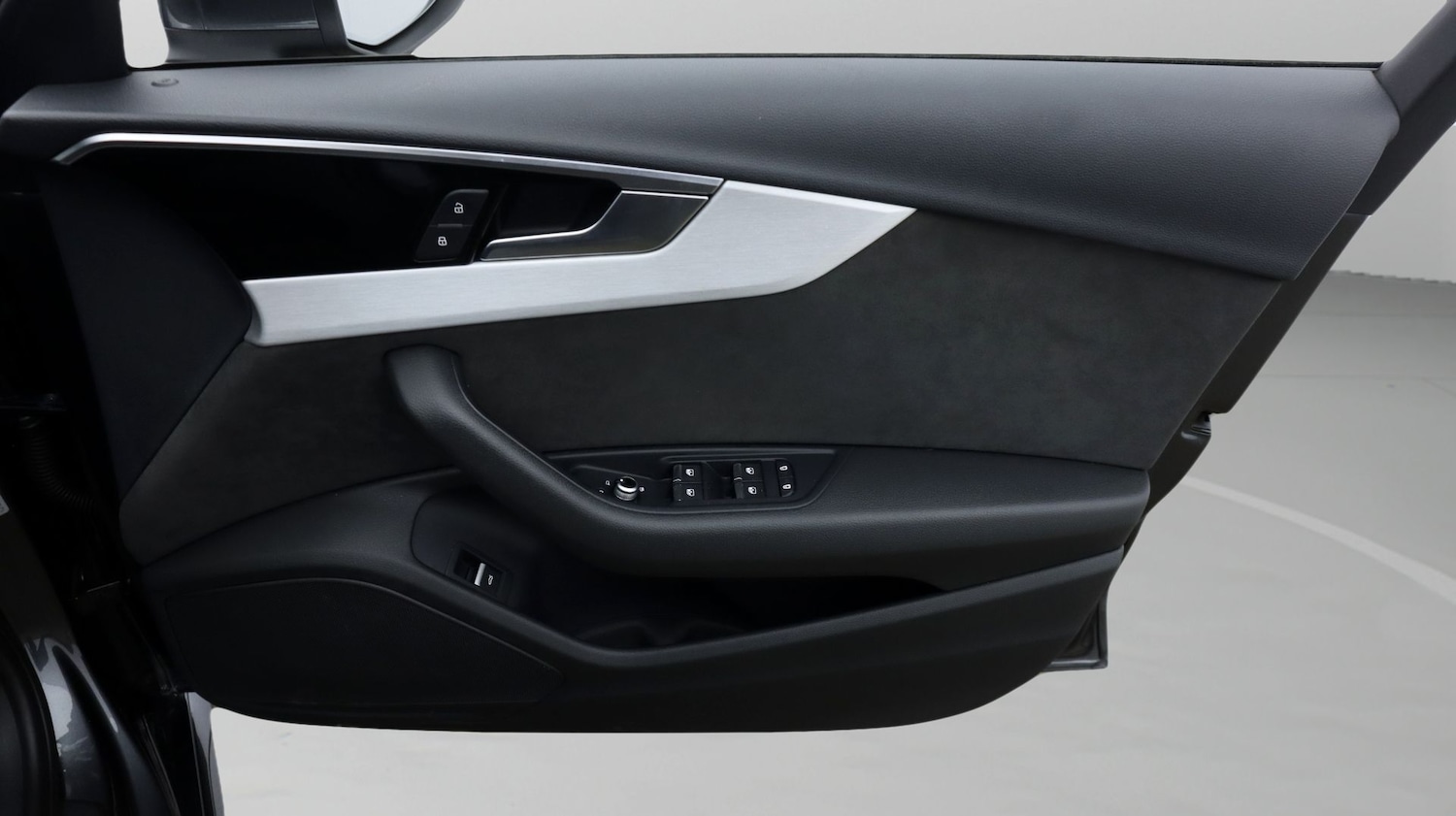 Used Audi A4 Avant 2020 for sale - 78018686: Photo 15