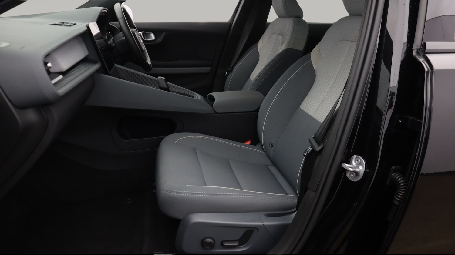 Used Polestar Polestar 2 2023 for sale - 78165944: Photo 14