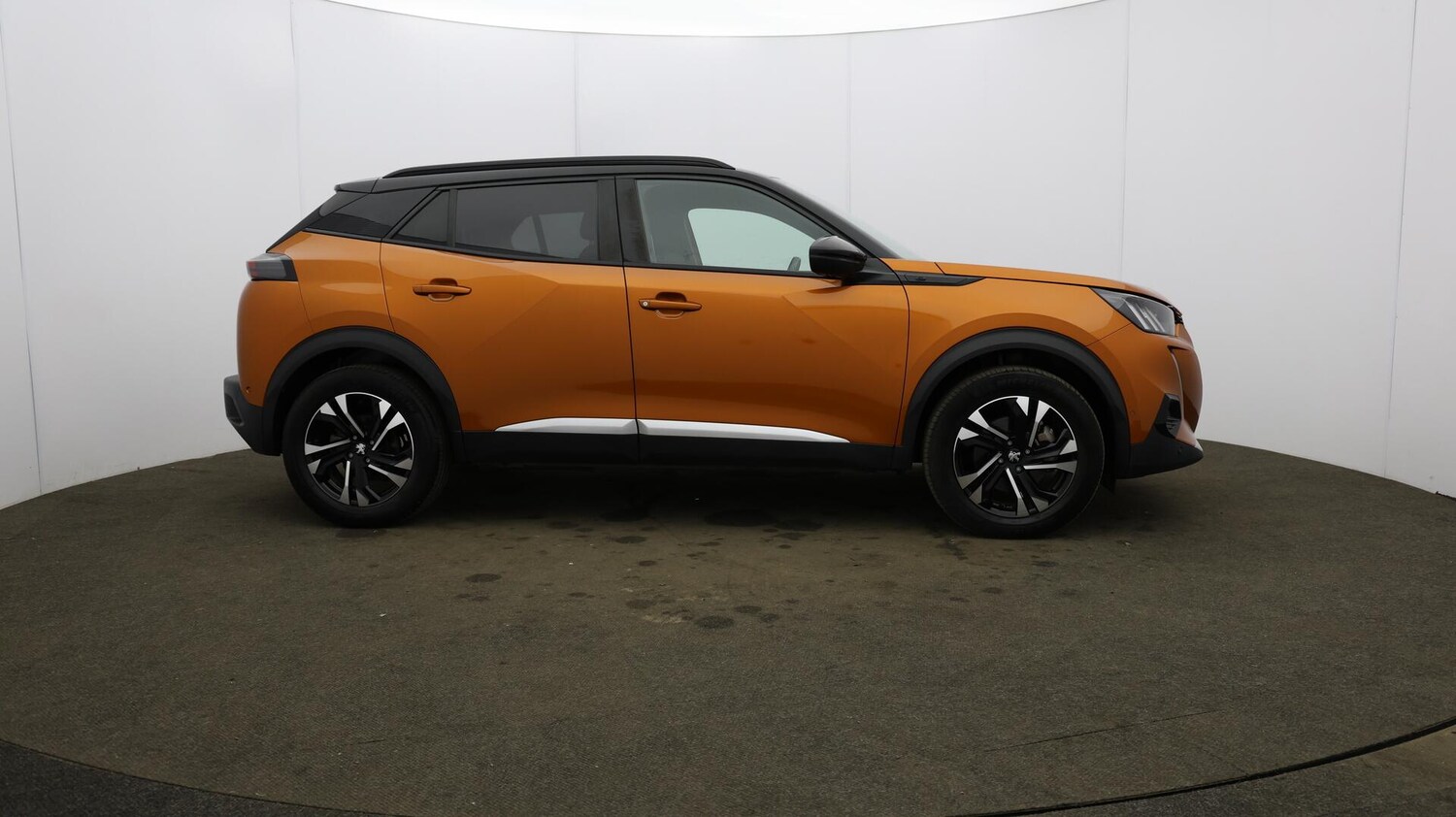 Used Peugeot E-2008 2021 for sale - 76084154: Photo 55