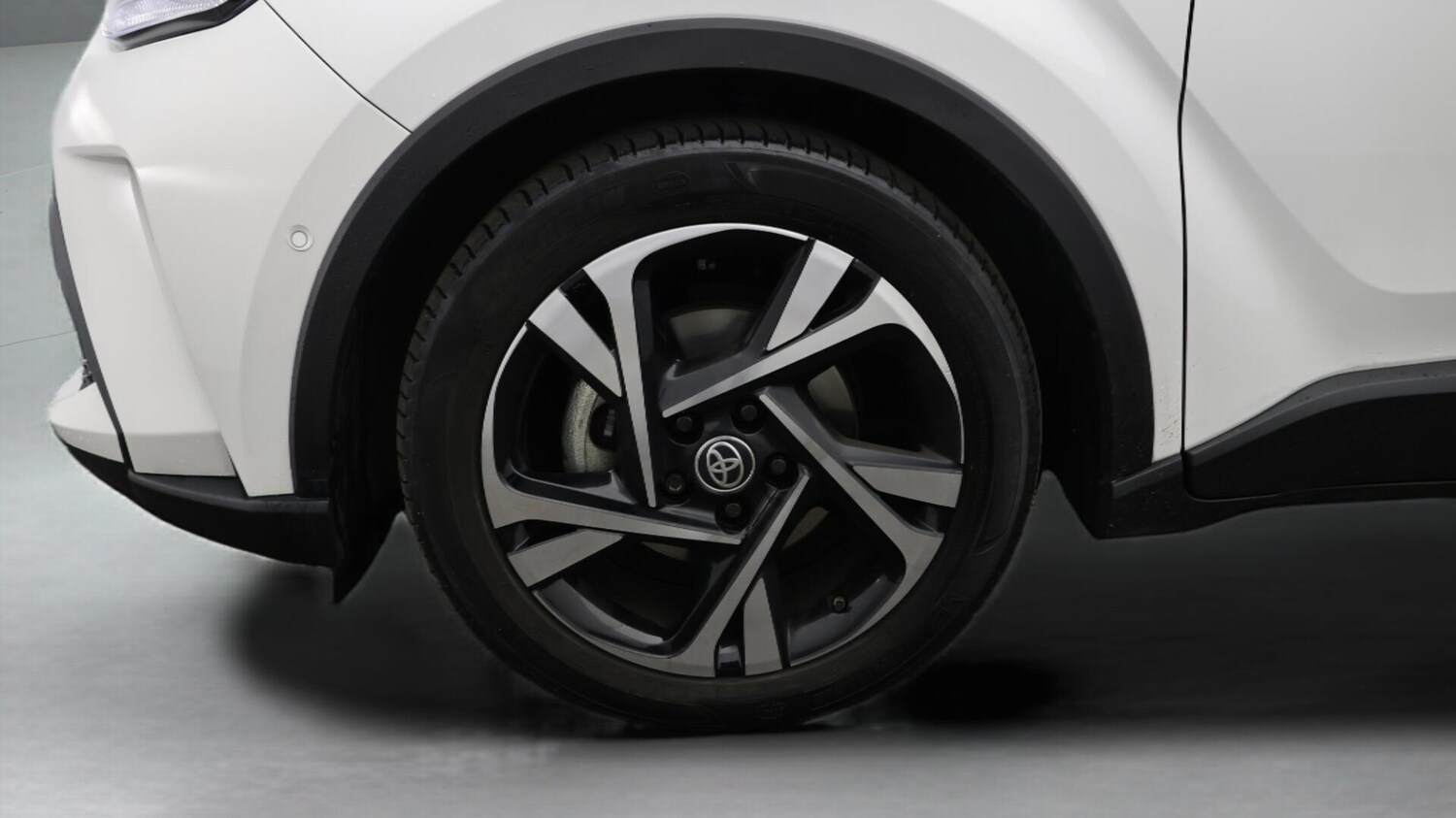 Used Toyota C-HR 2023 for sale - 76166386: Photo 19