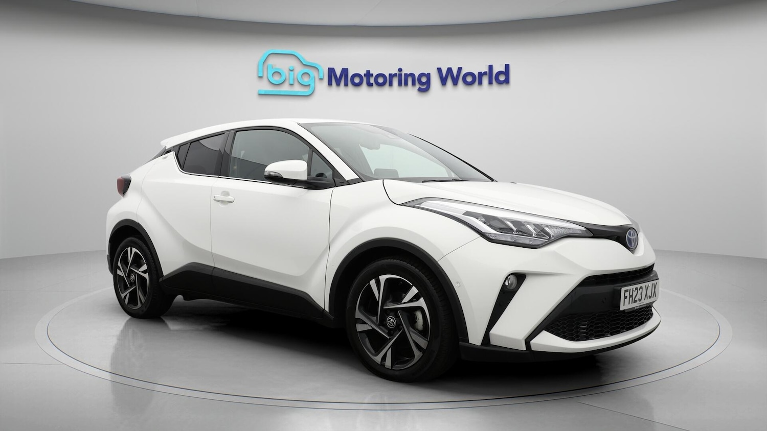 Used Toyota C-HR 2023 for sale - 76166386: Photo 2