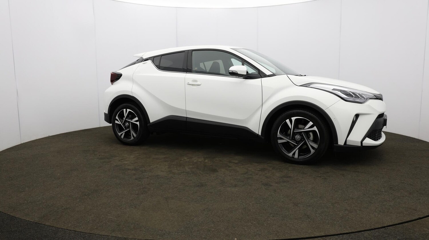 Used Toyota C-HR 2023 for sale - 76166386: Photo 52