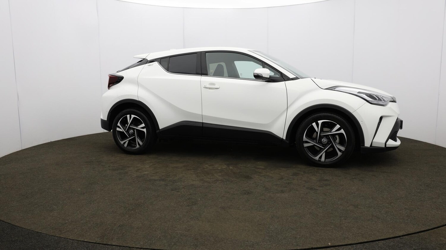 Used Toyota C-HR 2023 for sale - 76166386: Photo 53