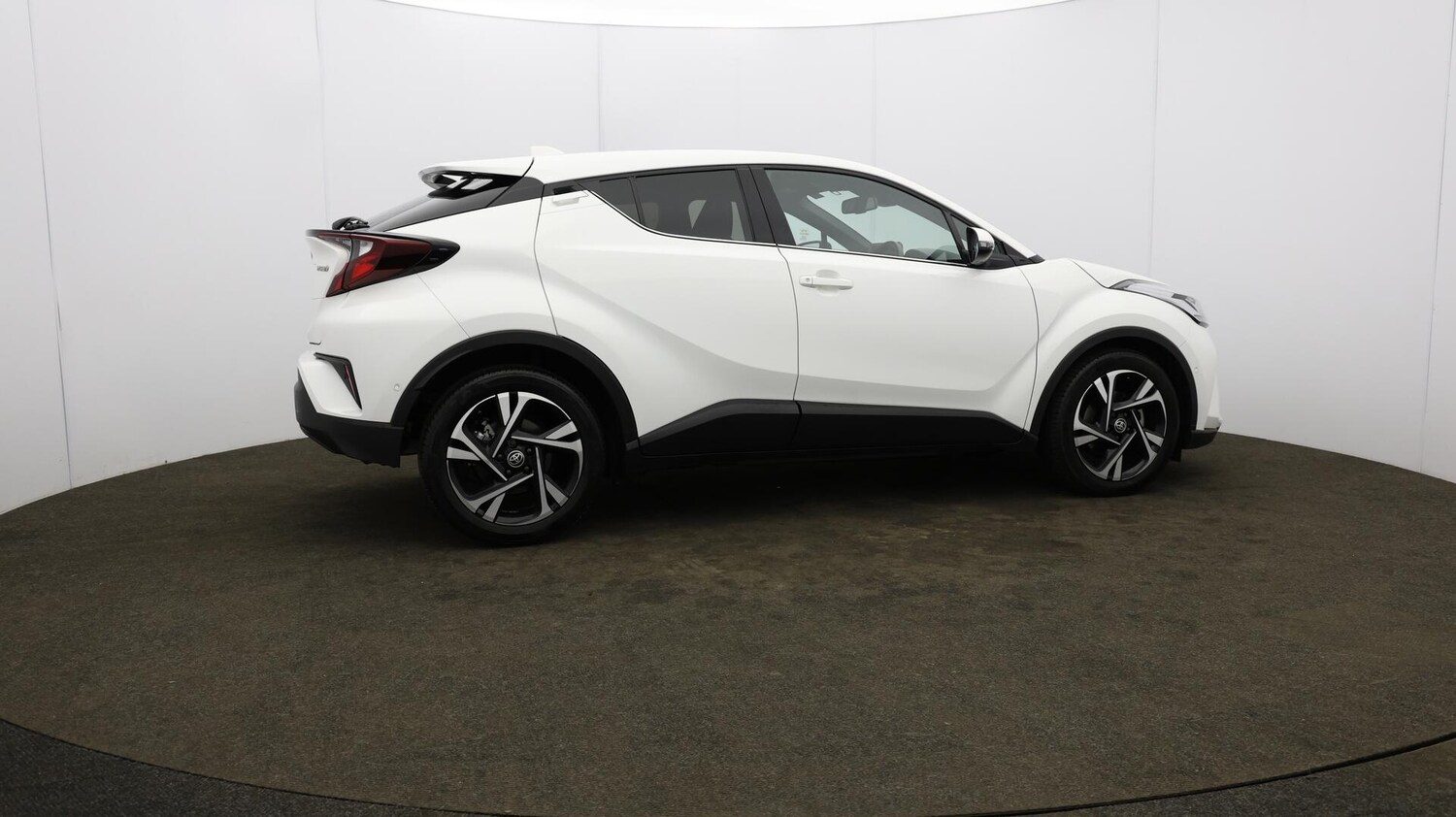 Used Toyota C-HR 2023 for sale - 76166386: Photo 58