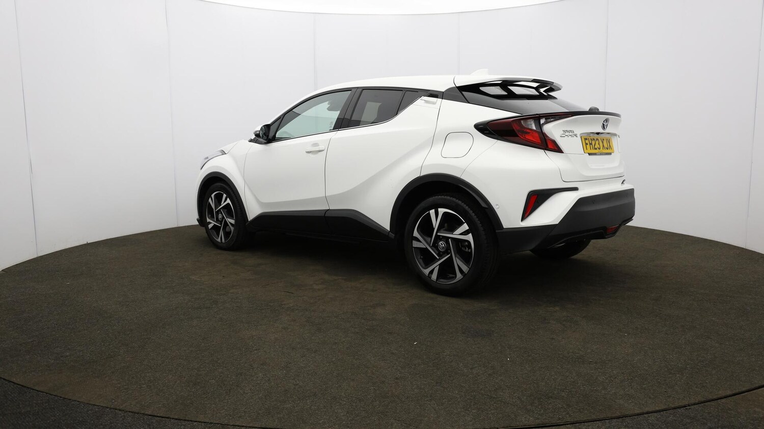 Used Toyota C-HR 2023 for sale - 76166386: Photo 68