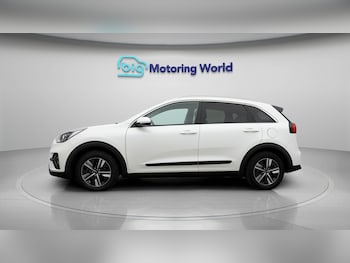 Used Kia Niro 2022 for sale - 77676500: Photo