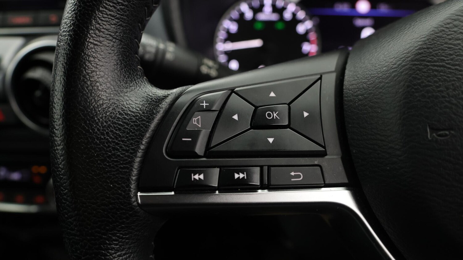 Used Nissan Juke 2020 for sale - 76167118: Photo 23