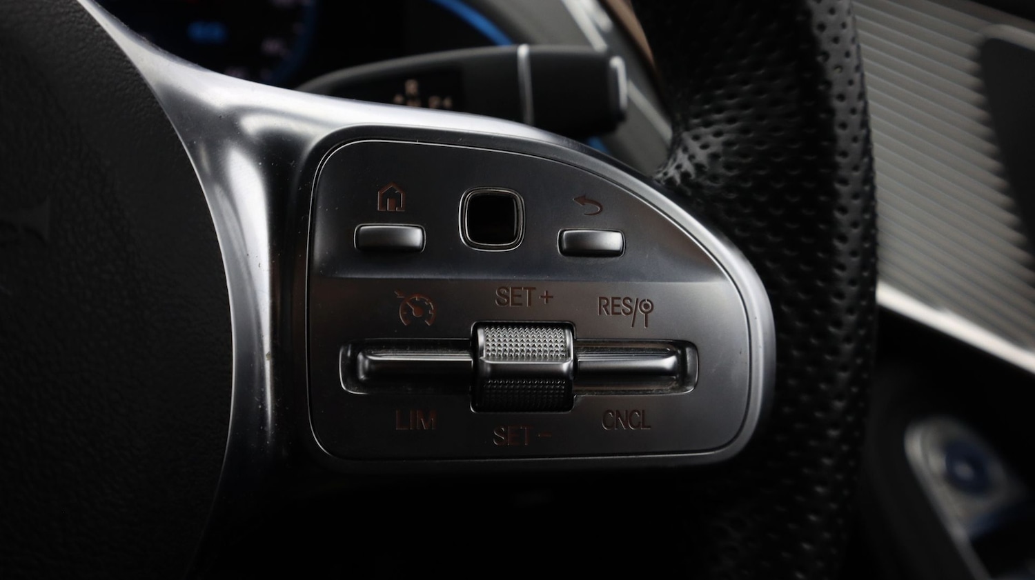 Used Mercedes-Benz EQC 2021 for sale - 77094356: Photo 24