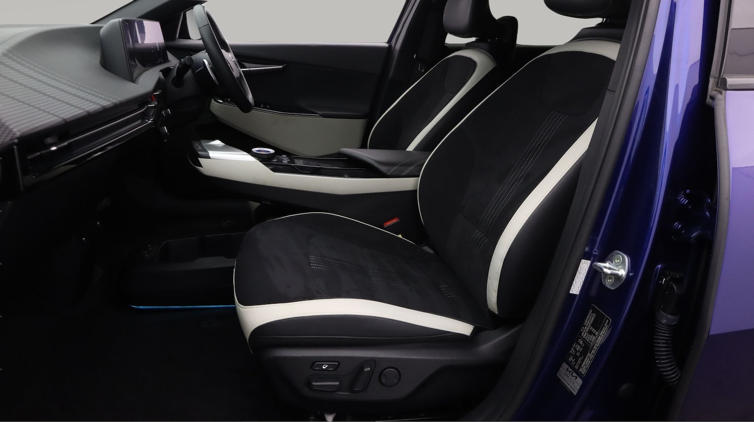 Used Kia EV6 2023 for sale - 77664465: Photo 14