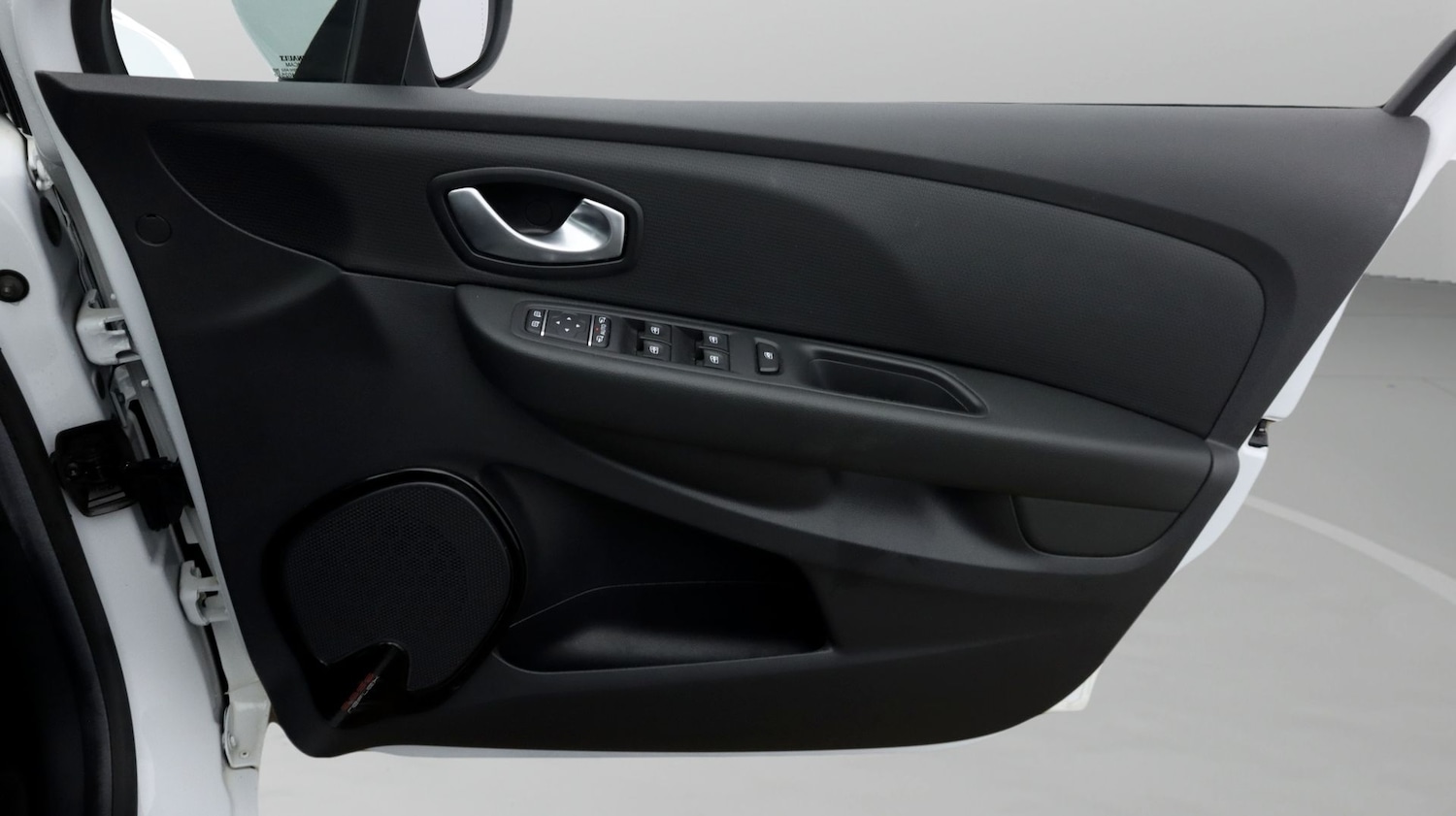 Used Renault Clio 2017 for sale - 78071067: Photo 15