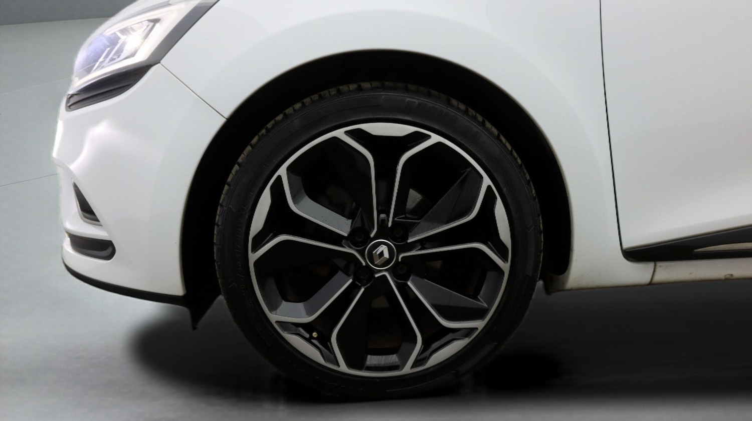 Used Renault Clio 2017 for sale - 78071067: Photo 18