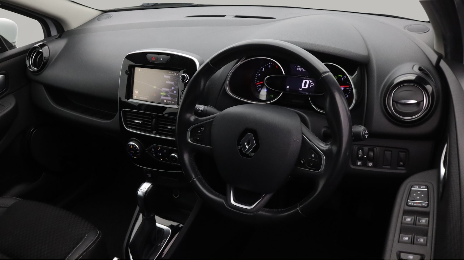 Used Renault Clio 2017 for sale - 78071067: Photo 9